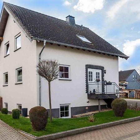Holiday Home In The Eifel-Mosel With Garden Roes エクステリア 写真