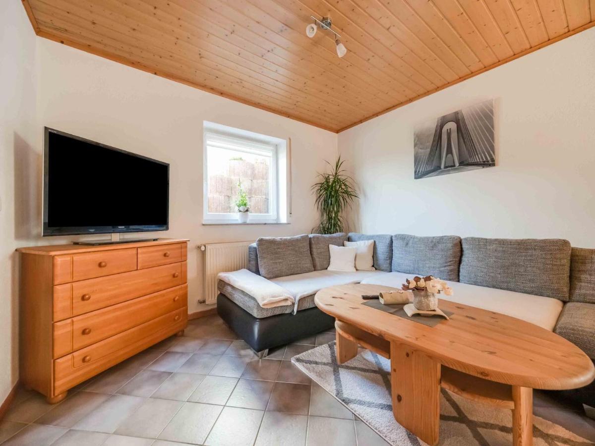 Holiday Home In The Eifel-Mosel With Garden Roes エクステリア 写真
