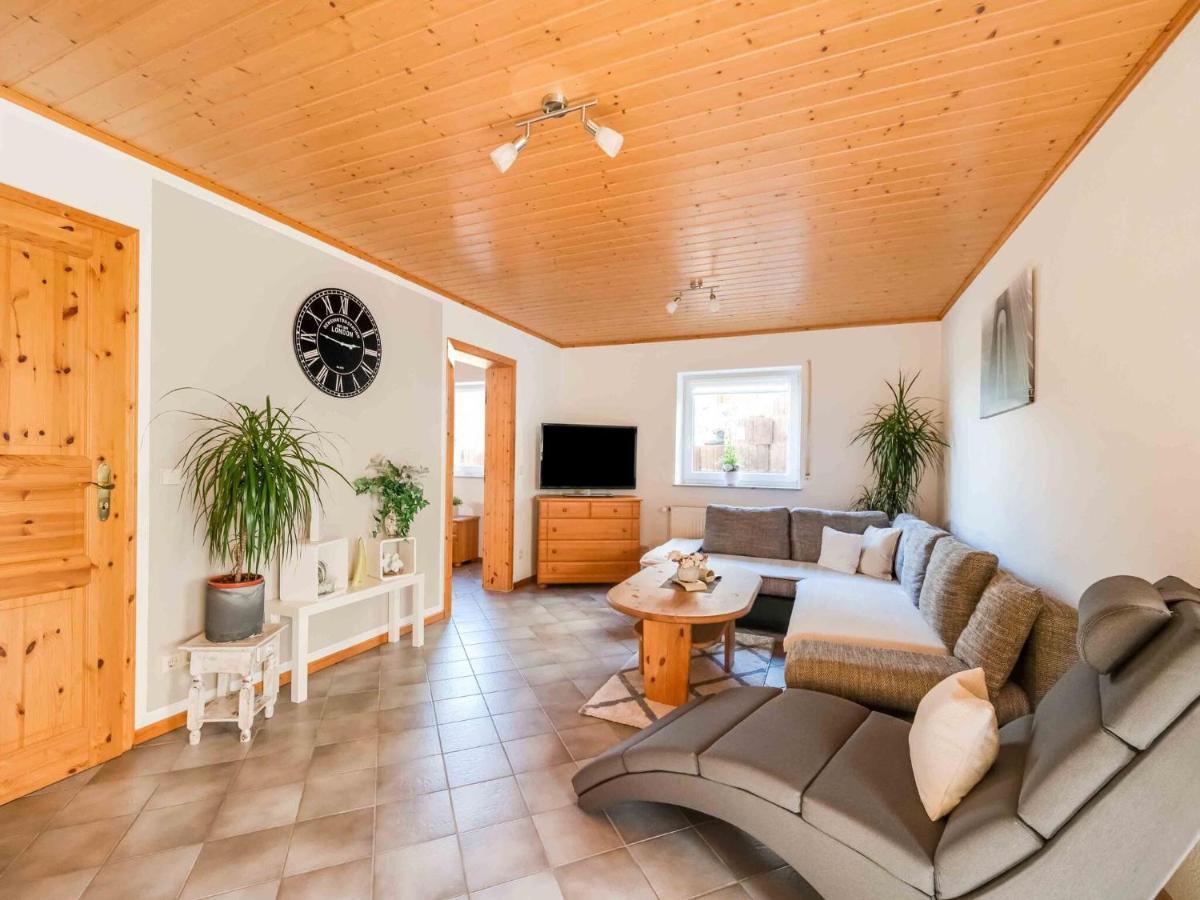 Holiday Home In The Eifel-Mosel With Garden Roes エクステリア 写真