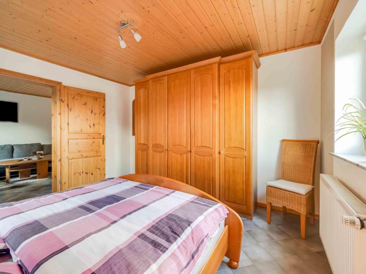 Holiday Home In The Eifel-Mosel With Garden Roes エクステリア 写真